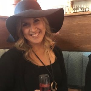 Meet your Posher, Heidi